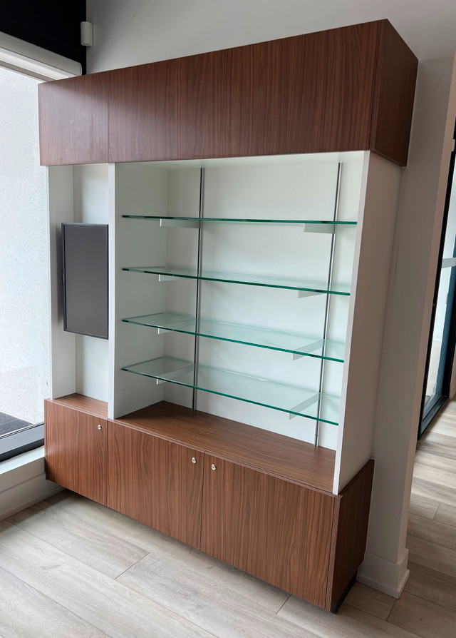 RETAIL DISPLAY UNIT in Other in Oakville / Halton Region - Image 2