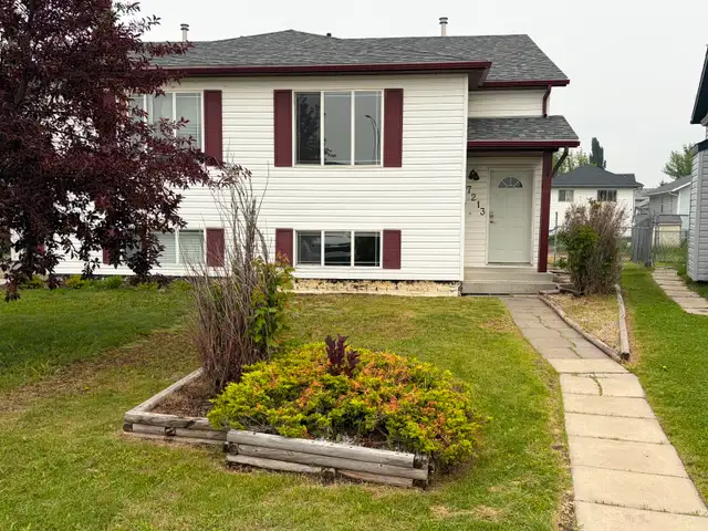 Rent-to-Own this half Duplex on a Pie-Shaped Lot