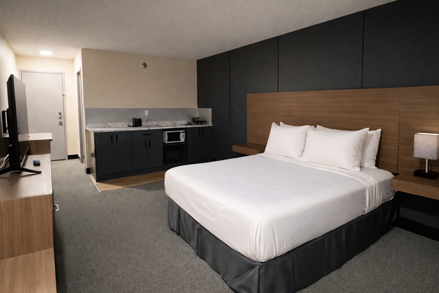 Long/Short Term Rental in Short Term Rentals in Smithers - Image 3