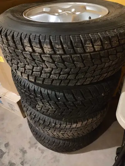 Selling a set of Mercedes ML320 Rims & Tires Tires are in good condition Rims are in good condition...