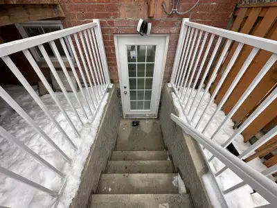 ***Newly renovated modern 1 bedroom basement apartment for working couple /young family in the Hillc...