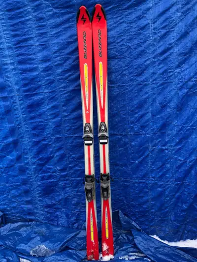 L I deliver! Blizzard 170 downhill skis. Sports, View more