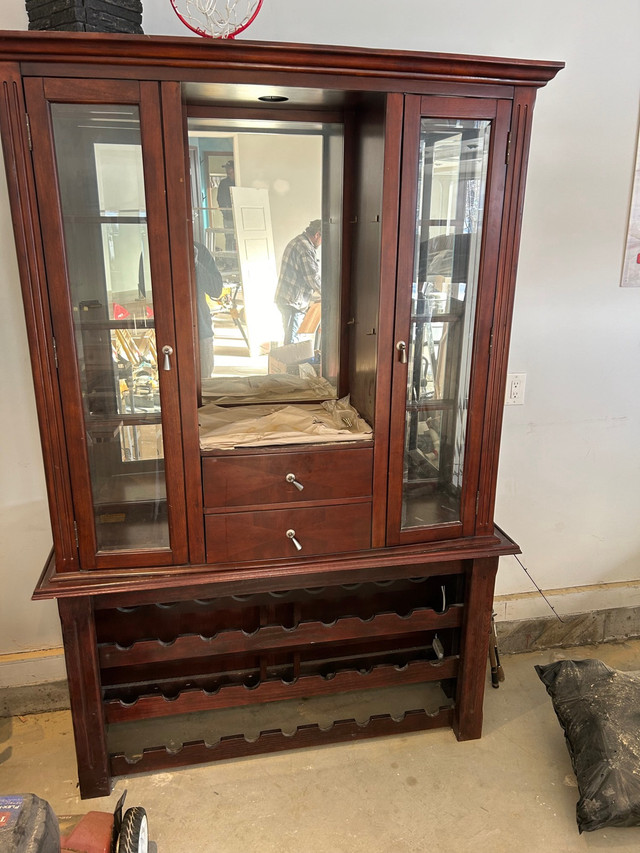 Storage/Display/Liquor Cabinet in Hutches & Display Cabinets in St. Albert - Image 2