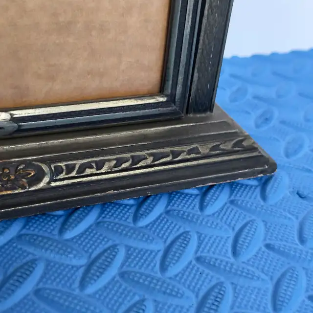 Antique Art Deco Swinging Swivel Frame in Arts & Collectibles in Markham / York Region - Image 7
