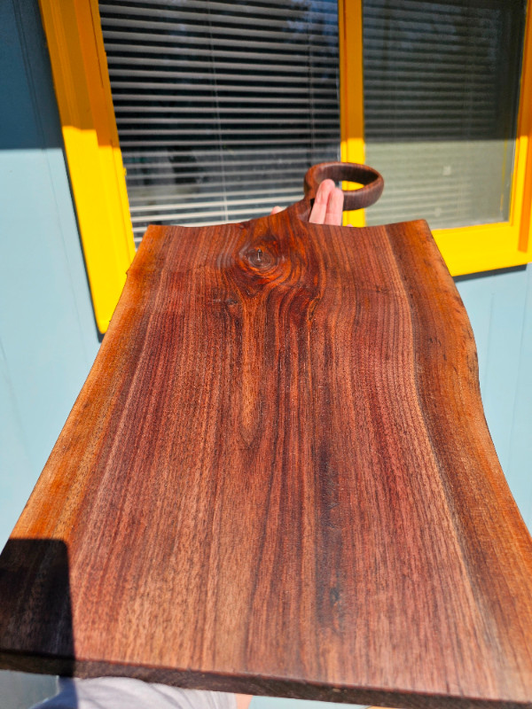 Live edge charcuterie board in Kitchen & Dining Wares in Winnipeg - Image 2