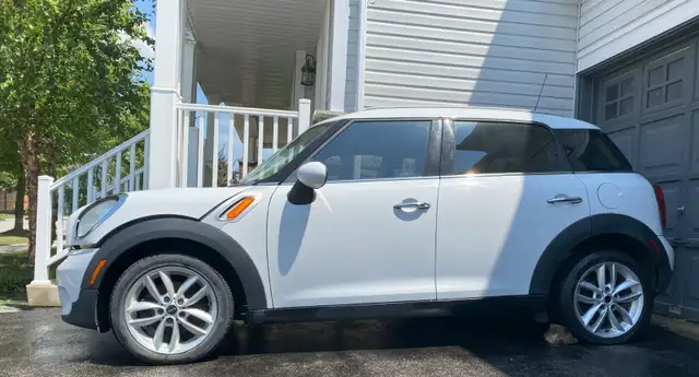 2012 Mini Cooper Countryman in Cars & Trucks in Barrie - Image 3