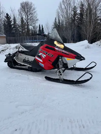2014 Polaris Pro R Switchback Fully rebuilt motor 800 miles ago Been a great sled for me, decided to...