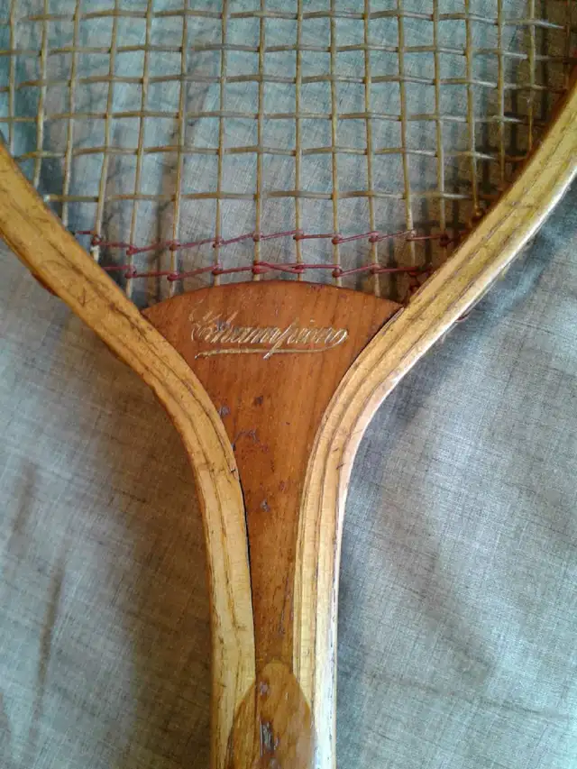 Vintage tennis racket63234603875969122