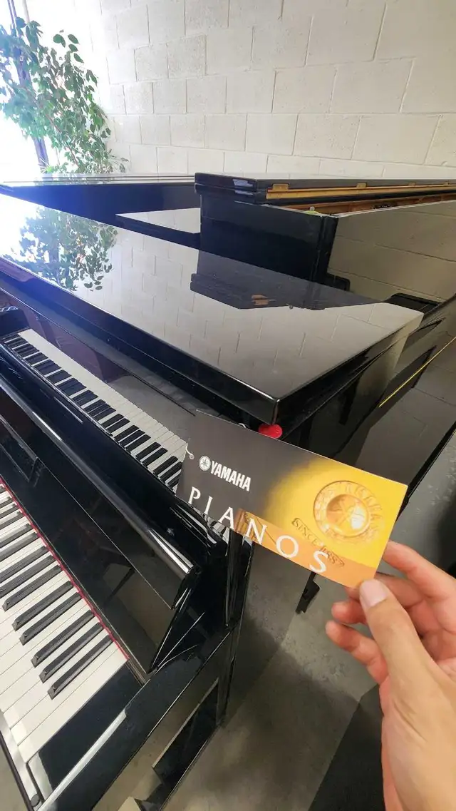 Yamaha B3 PE-Silent SG2 Upright Piano, 2013 Manufacture Availab in Pianos & Keyboards in City of Toronto - Image 7