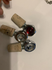 fashionable wine bottle corks- 3 Pieces 