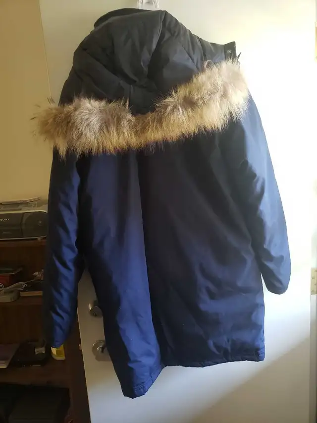 winter coat in Other in Winnipeg - Image 4