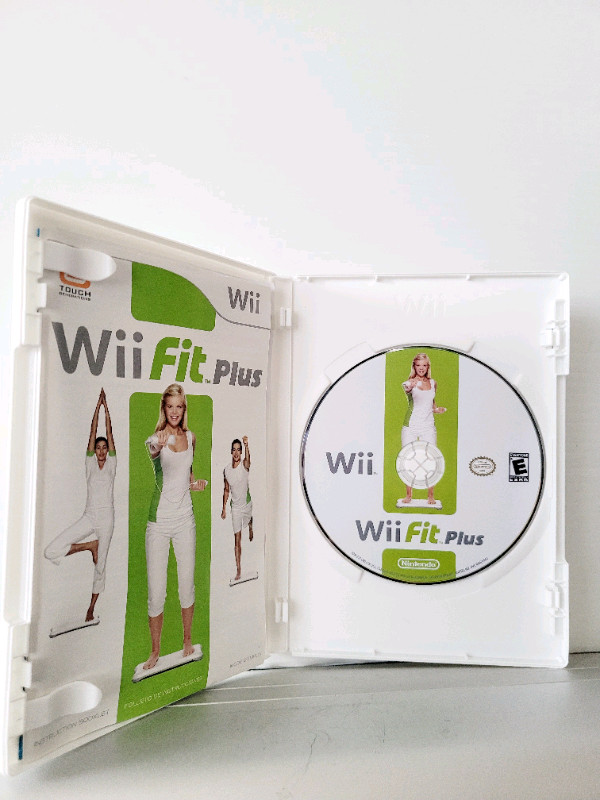 Wii Games Fit Plus, Dance Dance Revolution  & Zumba fitness  dans Nintendo Wii  à Ville de Montréal - Image 3