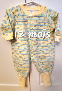 Pyjamas bébés 12 mois en très bon état