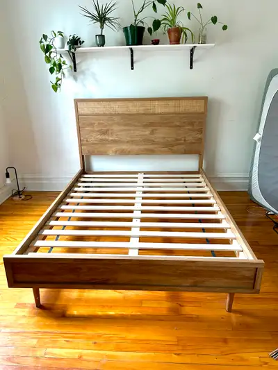 Base de lit queen Structube, View more