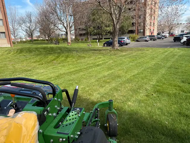 Montreal Nord - Lawn Mowing, Paver Repair628643584710431211