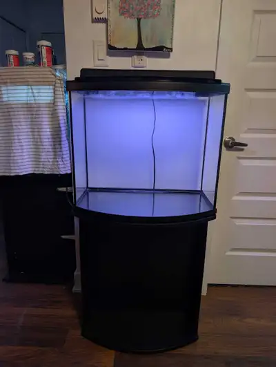 aquarium 21-23 gallon avec meuble , View more