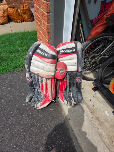Goalie ́pads, View more