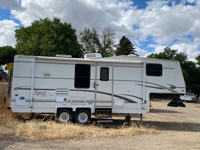 FS250 Topaz by Triple E (25 foot fifth wheel with 1 slide) Travel