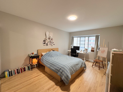 Looking for someone to take over my lease in a bright, spacious, fully furnished 2BR/2BA in the Gold...