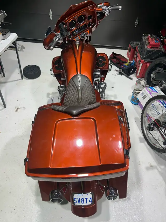Harley-Davidson custom in Touring in Oakville / Halton Region - Image 5