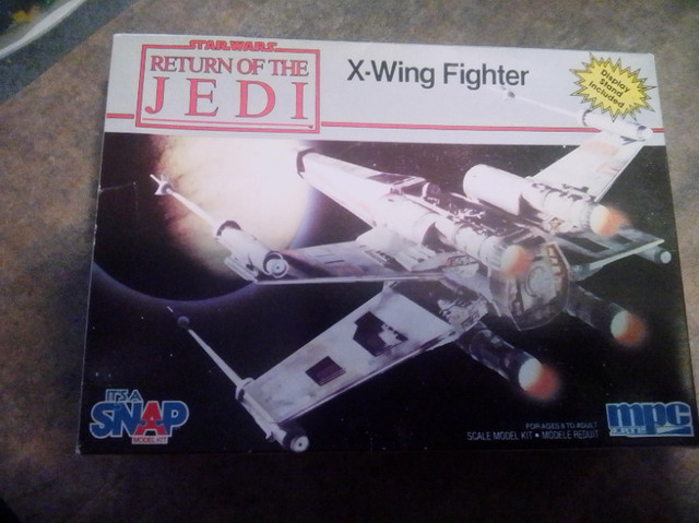 Star Wars X-Wing Fighter, MPC model kit, 8932, complete in Toys & Games in St. Albert