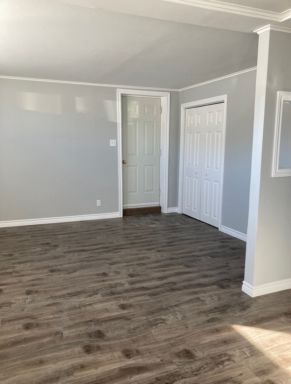 2-Bedroom Basement Apartment – $1,600 Heat & Light Included 3
