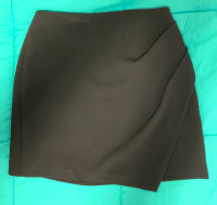 Aritzia Wilfred Angie Black Skirt Size 0