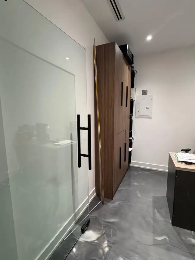 Small Warehouse / Office Available - Sublease! in Commercial & Office Space for Rent in Ottawa - Image 7