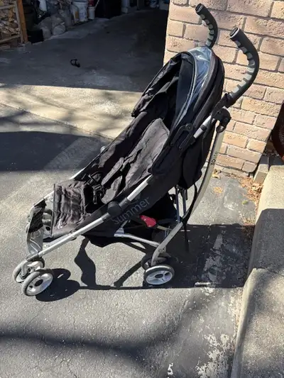 Summer travel stroller Pickup only