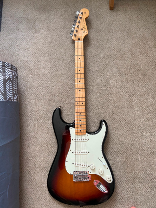 2015 Mexican Fender Stratocaster for sale  