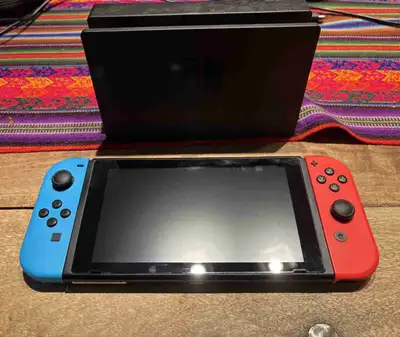 Used Nintendo Switch (first generation) | Peripherals Included, View more