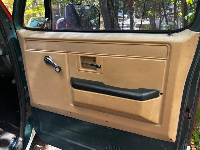 1985 GMC sierra 4x4 in Cars & Trucks in City of Toronto - Image 4