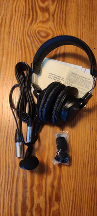 Audio Technica BPHS1 broadcast headphone