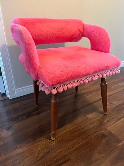 Chaise vintage, View more