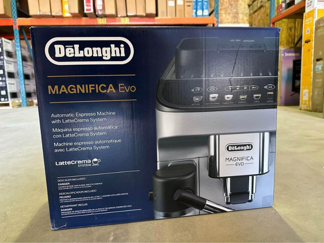 Machine à espresso DeLonghi Magnifica Evo 750 $CA dans Machines à café  à Laval/Rive Nord