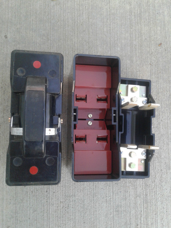 400 Amp GE Red Spot Fuse Holders in Other Business & Industrial in Strathcona County