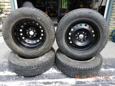 set of winter tires and rims from Rav4. 215/70R16, Esker tires on steel rims. Bolt pattern 5x114.3,...
