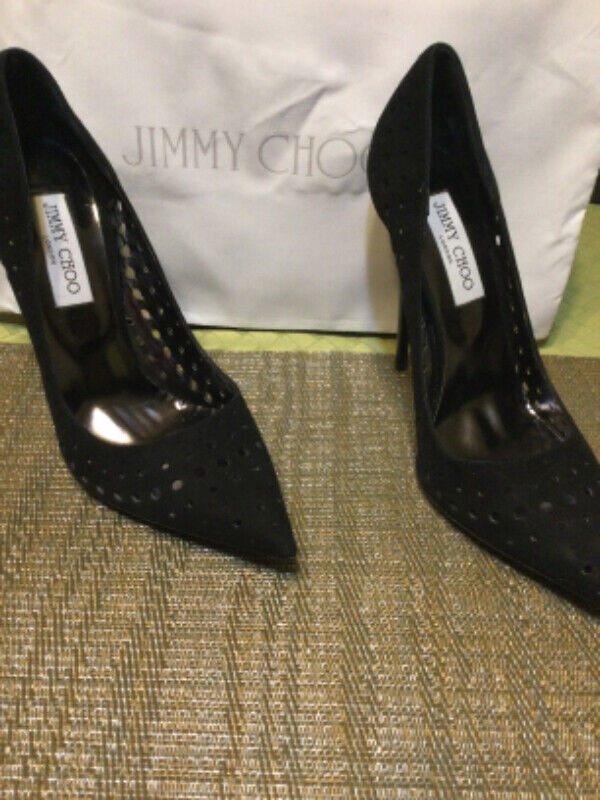 Jimmy Choo black suede pumps in Women's - Shoes in City of Toronto - Image 3