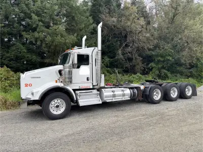 REMAINING ENGINE WARRANTY X15 560 HP 18 sp transmission Merritor 69,000 lbs rear axle 4:11 ratio Tri...
