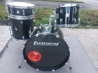 Ludwig Accent Custom 4pcs drum shell pack.Drums only.$290, View more