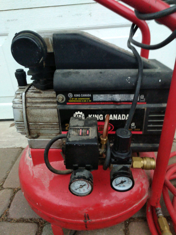 2.5HP 4 Gallon 125 Psi Pancake Air Comp & finishing nail gun in Power Tools in Barrie - Image 2