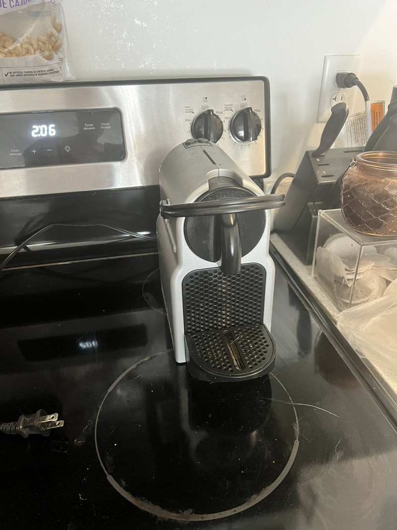 Nespresso machine Coffee Makers Regina Kijiji