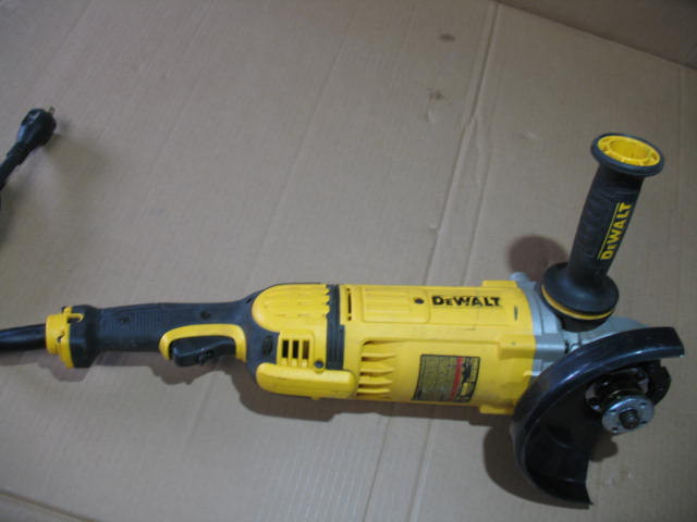 Dewalt 7" 4.9 hp Angle Grinder in Power Tools in Strathcona County - Image 3