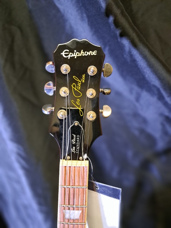 Epiphone Les Paul Standard 50s Metallic Gold as new 650 firm