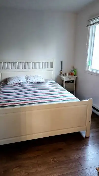 Apartment for sublet, quiet and not facing the street. Plenty of parking space, includes water and e...