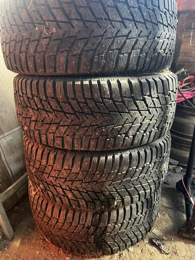 215/45R17 Winter tires and rims in Tires & Rims in Regina - Image 4