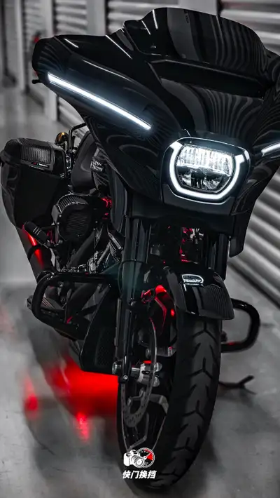 7000km Intrinsic value around 50k -Screamin' Eagle Heavy Breather -Öhlins Remote Reservoir Rear Shoc...