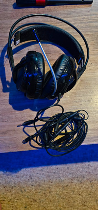 SteelSeries Siberia v2 Full-Size Gaming Headset - (Black)