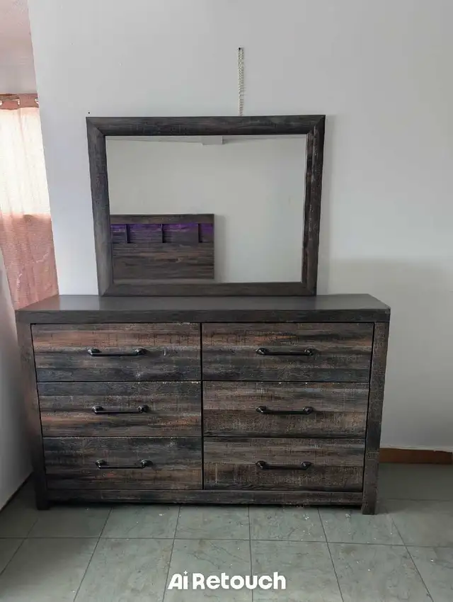 Ensemble de chambre en bois massif – Style moderne rustique in Beds & Mattresses in Sherbrooke - Image 3