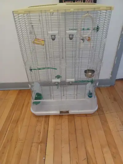 cage vision 21x12x31 propre tres bon état $65, View more